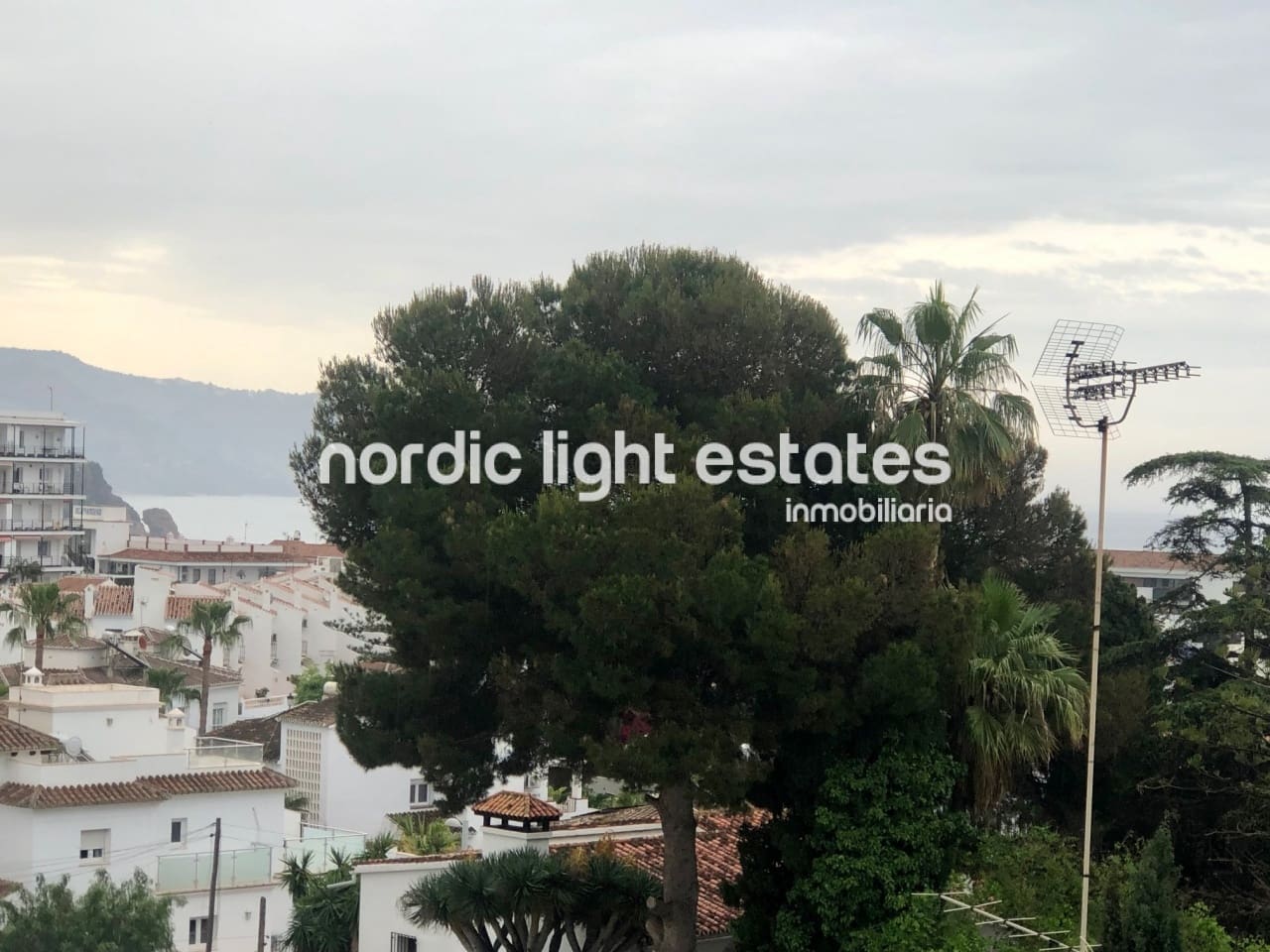 2 sovrum Lägenhet att hyra i Nerja - 1 500 € (Ref: 9798219)
