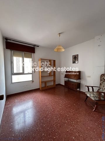 4 bedroom Flat for sale in Nerja - € 339,500 (Ref: 9802534)