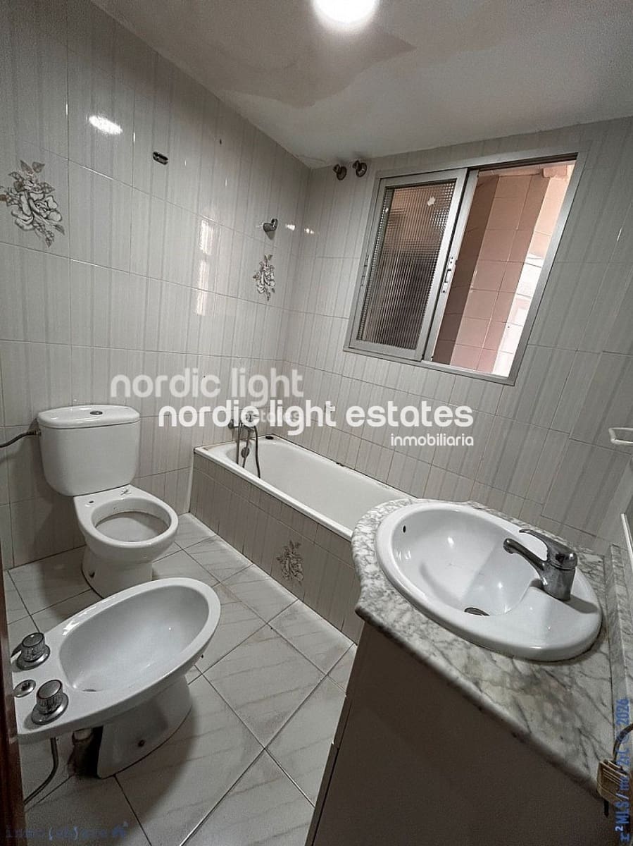 4 bedroom Flat for sale in Nerja - € 339,500 (Ref: 9802534)