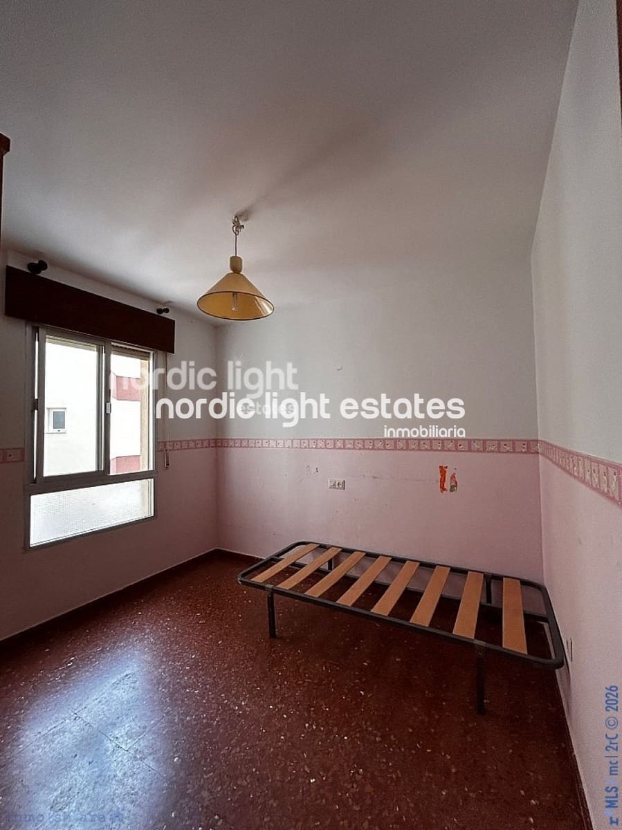 4 bedroom Flat for sale in Nerja - € 339,500 (Ref: 9802534)