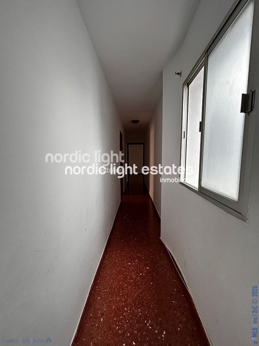 4 bedroom Flat for sale in Nerja - € 339,500 (Ref: 9802534)