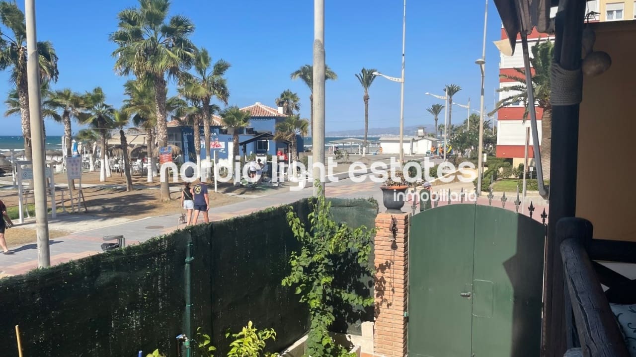 3 bedroom Flat for sale in Torrox-Costa with pool - € 850,000 (Ref: 9802535)