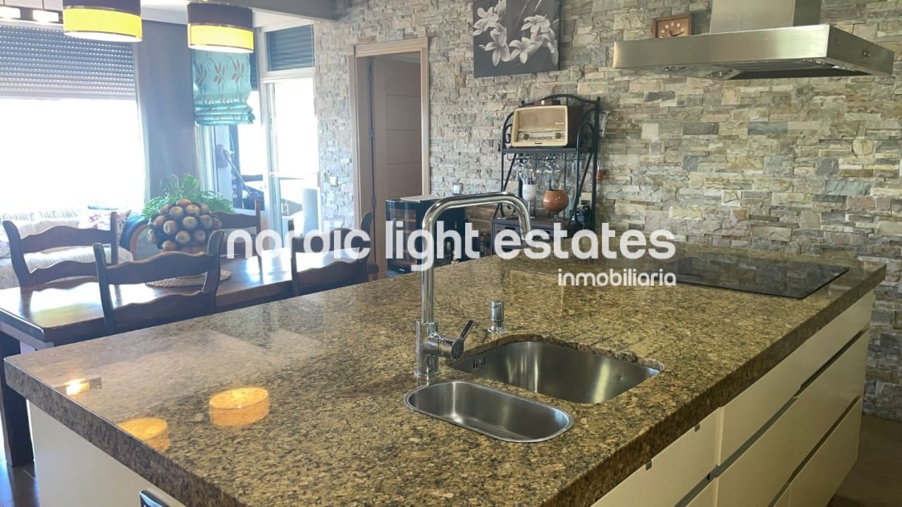 3 bedroom Flat for sale in Torrox-Costa with pool - € 850,000 (Ref: 9802535)