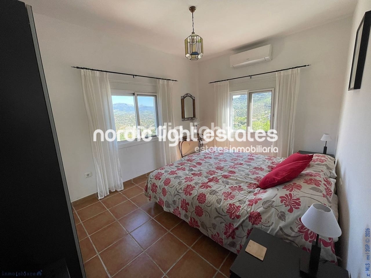 3 bedroom Finca/Country House for sale in Comares with pool garage - € 350,000 (Ref: 9802730)