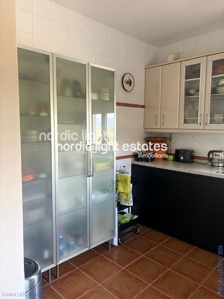 3 bedroom Finca/Country House for sale in Comares with pool garage - € 350,000 (Ref: 9802730)