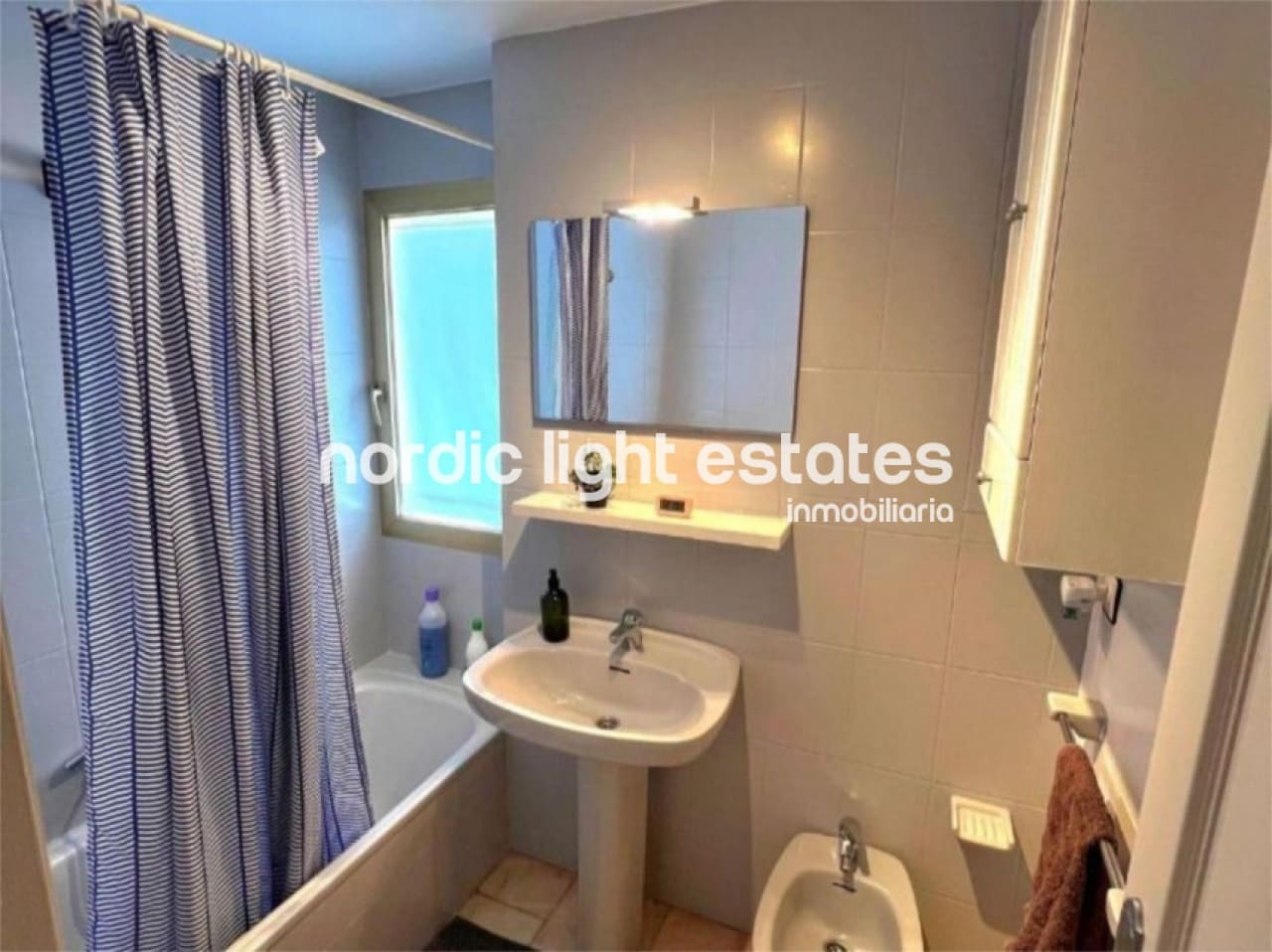 3 slaapkamer Appartement te koop in Almunecar met zwembad - € 290.000 (Ref: 9809657)