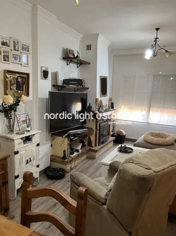 Pareado de 5 habitaciones en Los Prados, Málaga ciudad en venta con piscina garaje - 497.000 € (Ref: 9809658)