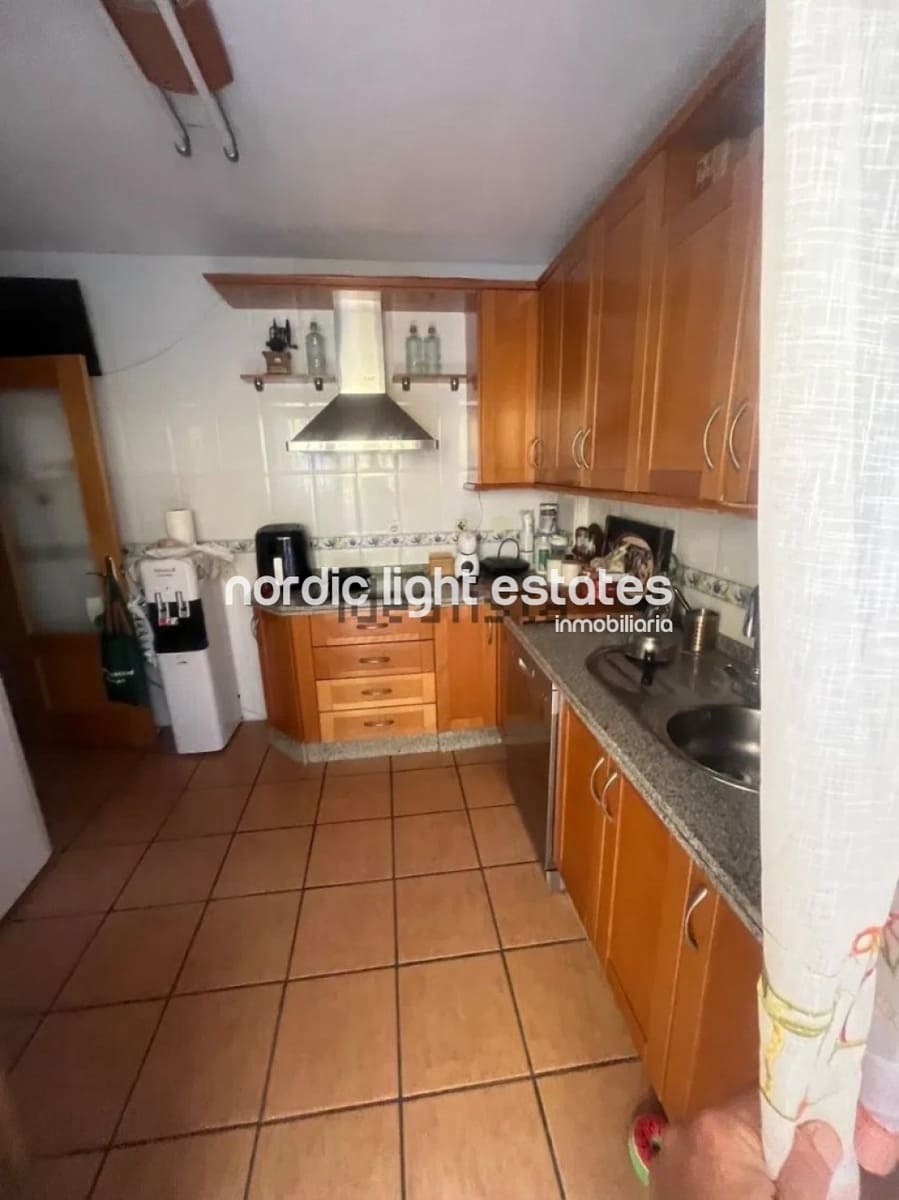Pareado de 5 habitaciones en Málaga ciudad en venta con piscina garaje - 497.000 € (Ref: 9809658)