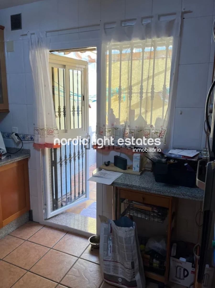 Pareado de 5 habitaciones en Málaga ciudad en venta con piscina garaje - 497.000 € (Ref: 9809658)