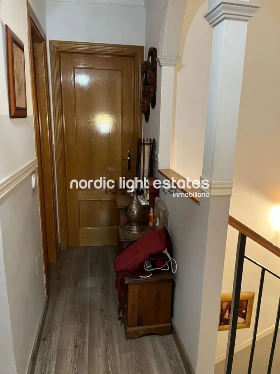 Pareado de 5 habitaciones en Málaga ciudad en venta con piscina garaje - 497.000 € (Ref: 9809658)