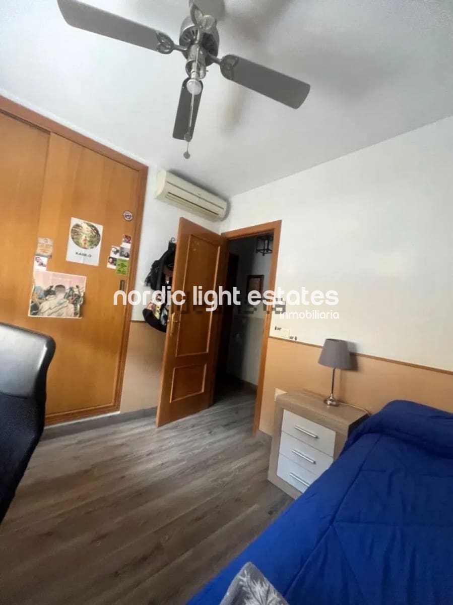 Pareado de 5 habitaciones en Málaga ciudad en venta con piscina garaje - 497.000 € (Ref: 9809658)