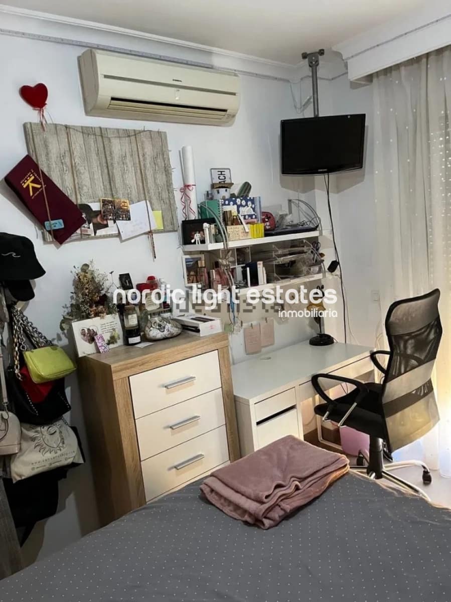 Pareado de 5 habitaciones en Málaga ciudad en venta con piscina garaje - 497.000 € (Ref: 9809658)