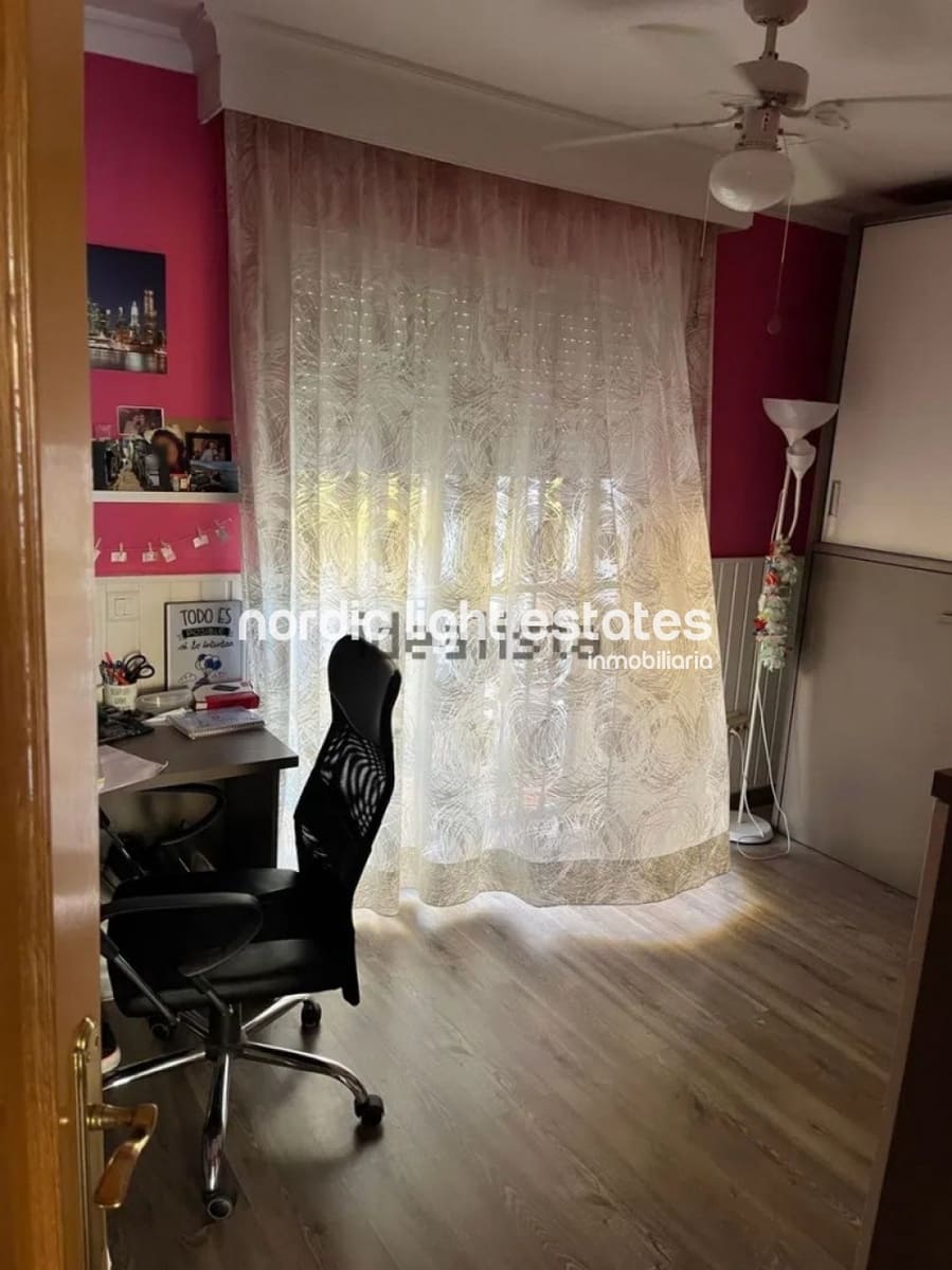 Pareado de 5 habitaciones en Málaga ciudad en venta con piscina garaje - 497.000 € (Ref: 9809658)