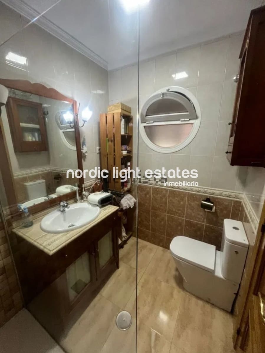 Pareado de 5 habitaciones en Málaga ciudad en venta con piscina garaje - 497.000 € (Ref: 9809658)