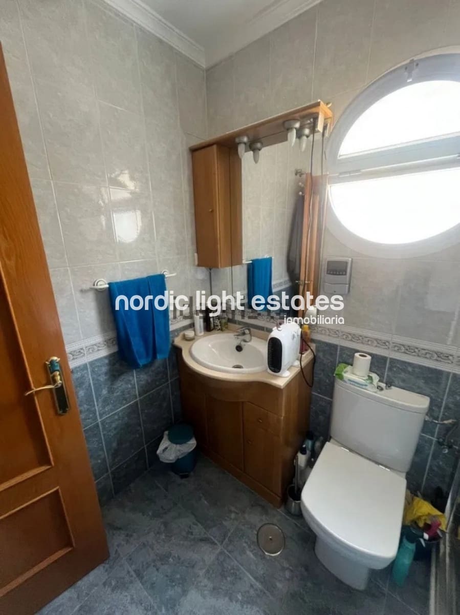 Pareado de 5 habitaciones en Málaga ciudad en venta con piscina garaje - 497.000 € (Ref: 9809658)