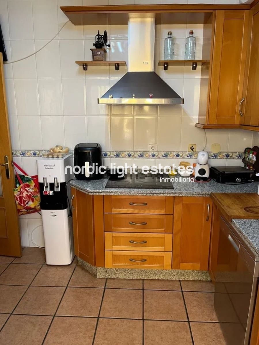 Pareado de 5 habitaciones en Málaga ciudad en venta con piscina garaje - 497.000 € (Ref: 9809658)