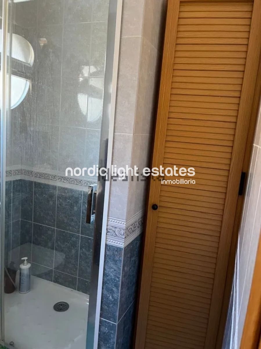 Pareado de 5 habitaciones en Málaga ciudad en venta con piscina garaje - 497.000 € (Ref: 9809658)