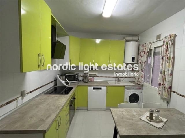 3 bedroom Flat for sale in Carretera de Cadiz, Málaga city with pool garage - € 655,000 (Ref: 9814775)