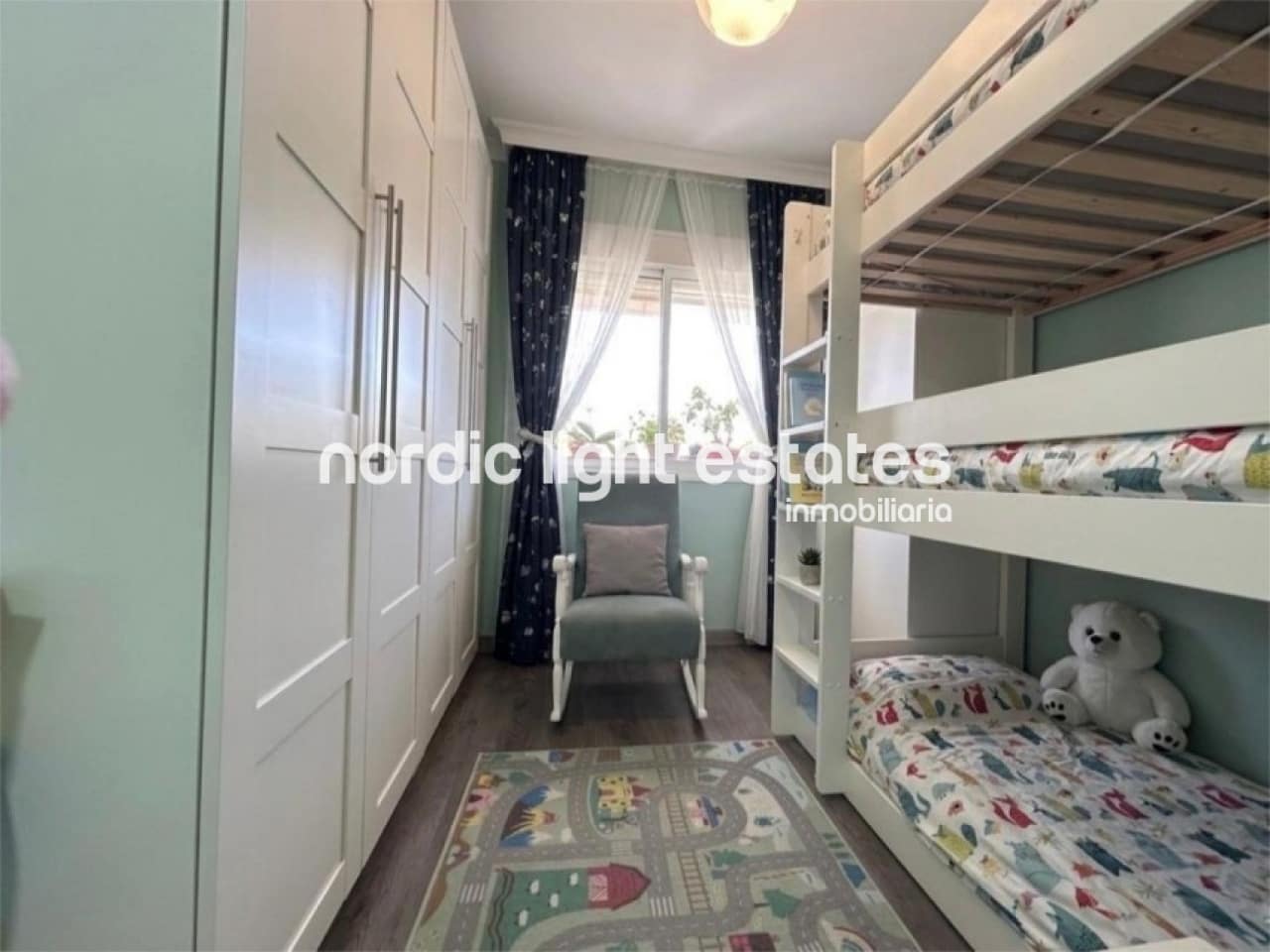 3 bedroom Flat for sale in Malaga city with pool garage - € 655,000 (Ref: 9814775)