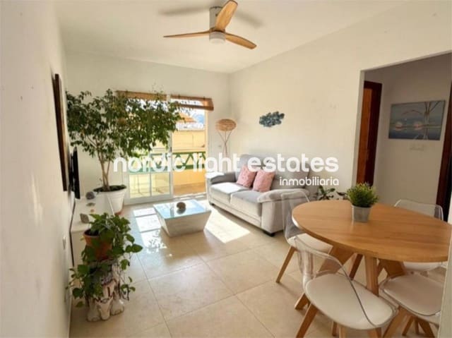 2 makuuhuone Huoneisto myytävänä paikassa Nerja - 315 000 € (Ref: 9823818)