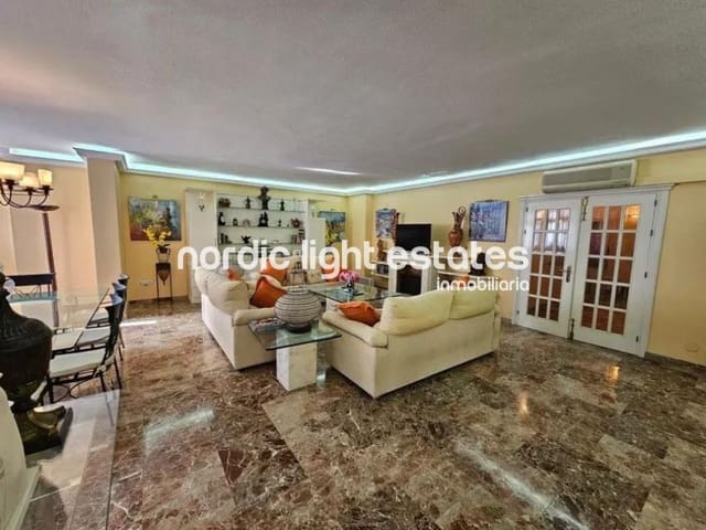3 Zimmer Wohnung zu verkaufen in Torremolinos mit Garage - 390.000 € (Ref: 9823966)