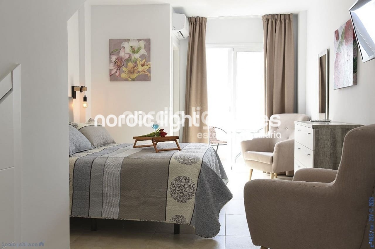 Pareado de 2 habitaciones en Nerja en venta - 420.000 € (Ref: 9827431)