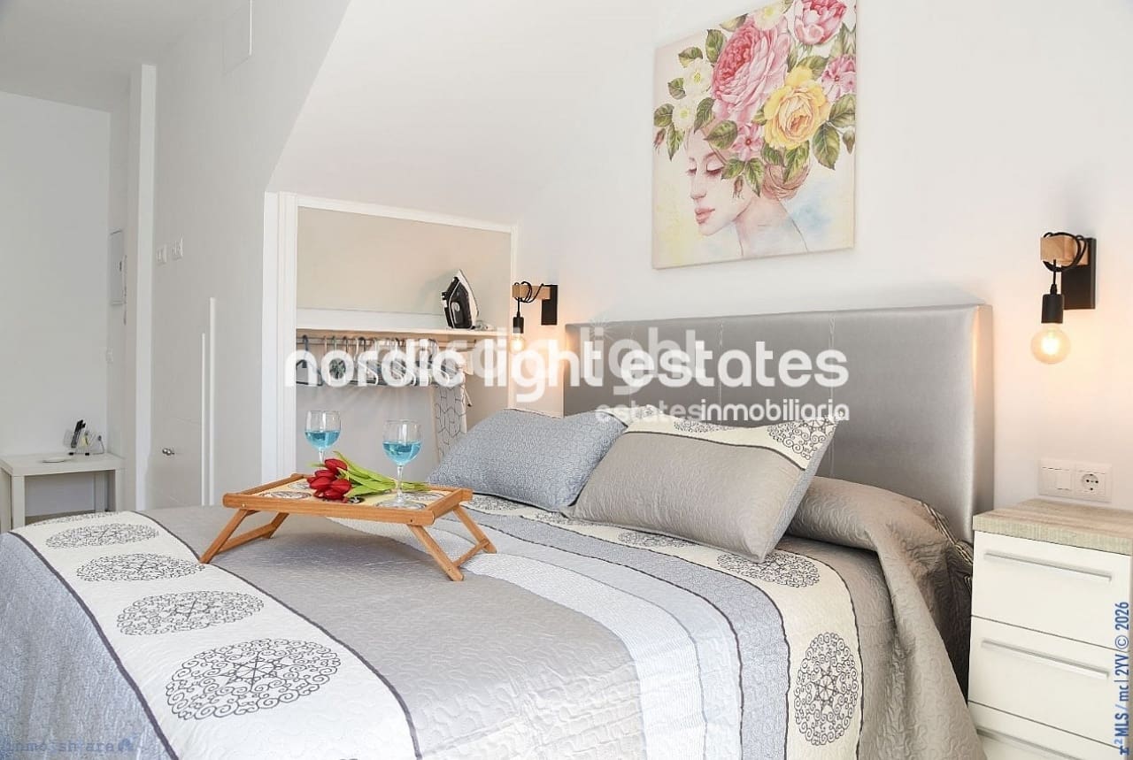 Pareado de 2 habitaciones en Nerja en venta - 420.000 € (Ref: 9827431)