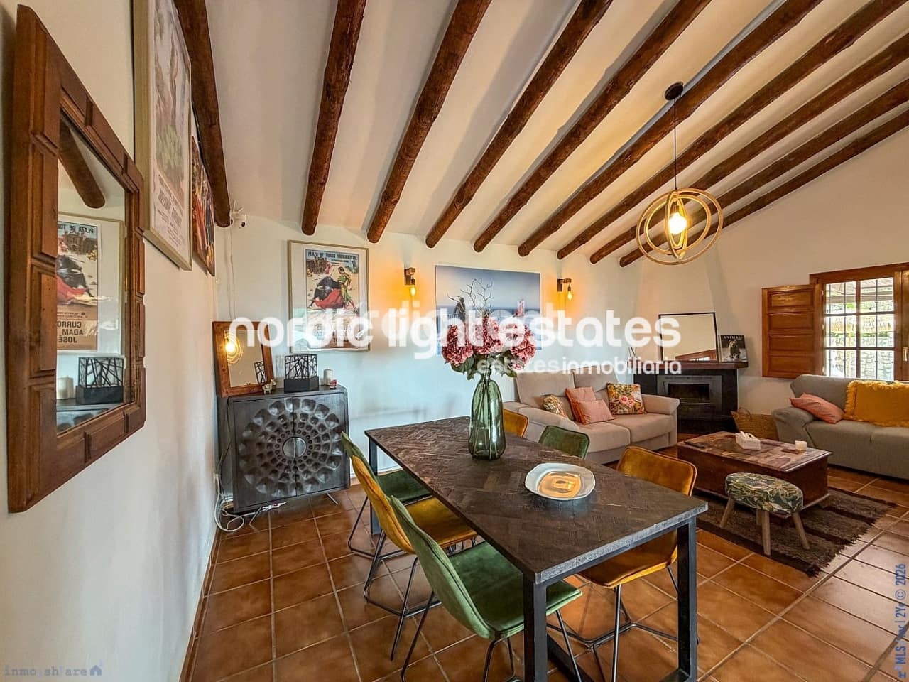 2 chambre Finca/Maison de Campagne à vendre à Torrox avec piscine - 375 000 € (Ref: 9827606)