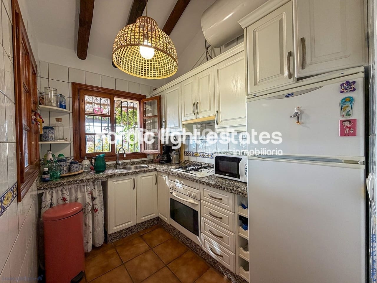 2 chambre Finca/Maison de Campagne à vendre à Torrox avec piscine - 375 000 € (Ref: 9827606)