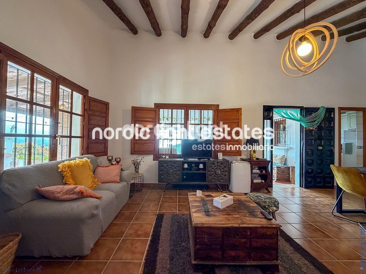 2 chambre Finca/Maison de Campagne à vendre à Torrox avec piscine - 375 000 € (Ref: 9827606)