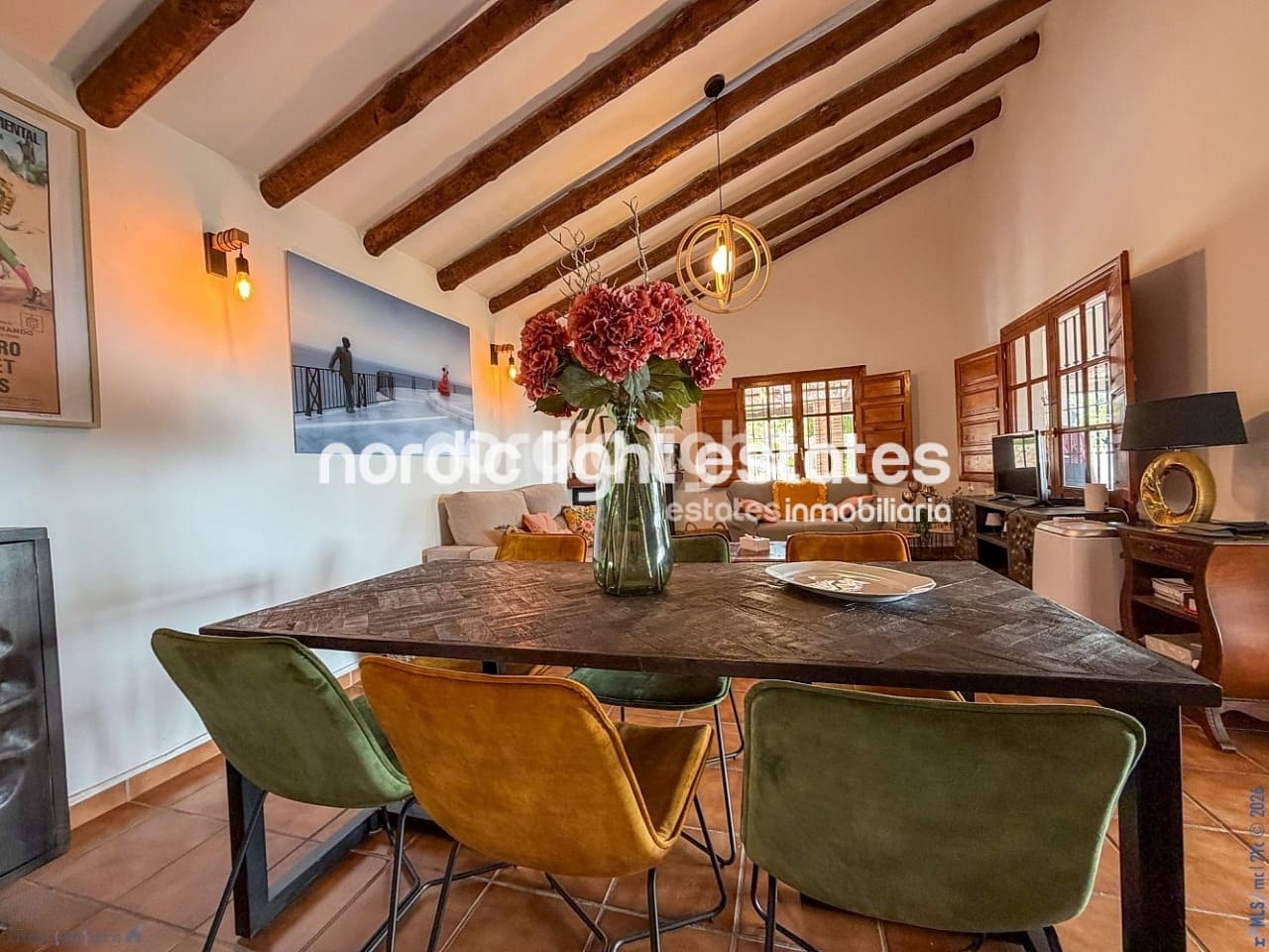 2 chambre Finca/Maison de Campagne à vendre à Torrox avec piscine - 375 000 € (Ref: 9827606)