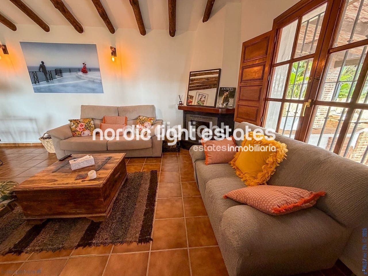 2 chambre Finca/Maison de Campagne à vendre à Torrox avec piscine - 375 000 € (Ref: 9827606)