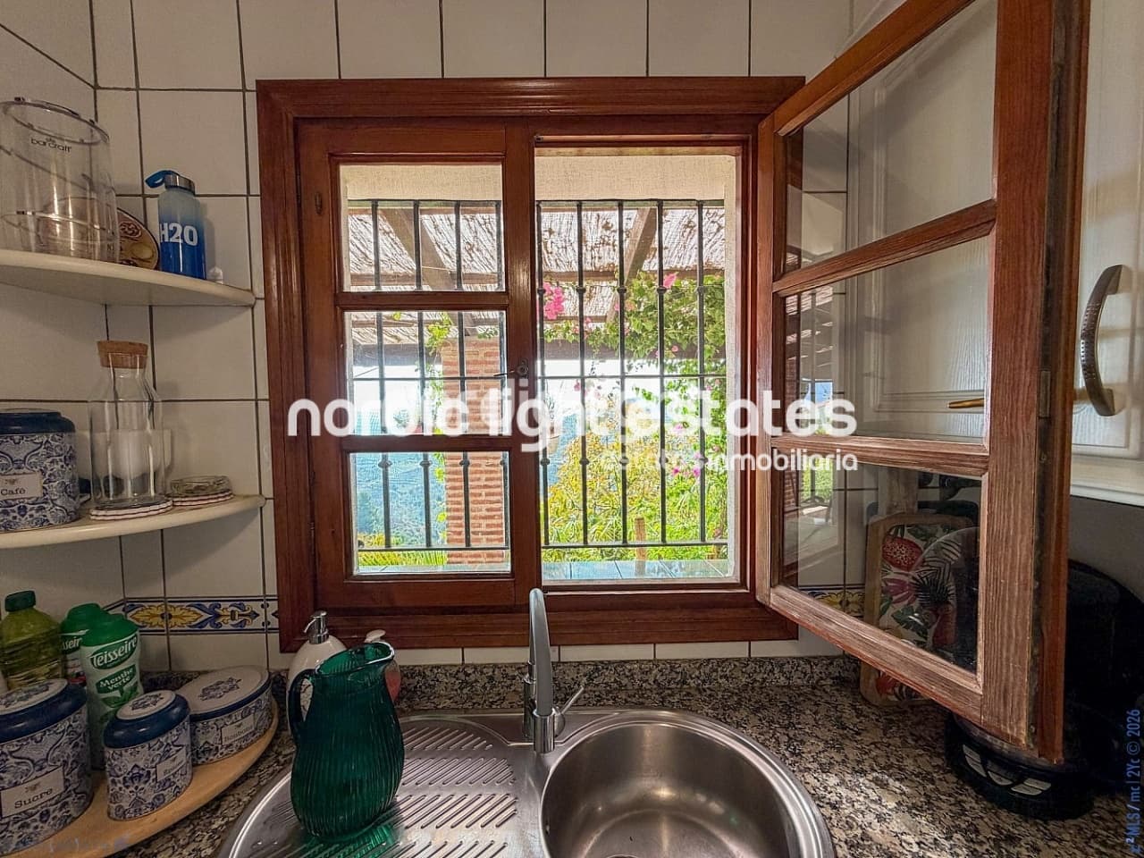 2 chambre Finca/Maison de Campagne à vendre à Torrox avec piscine - 375 000 € (Ref: 9827606)
