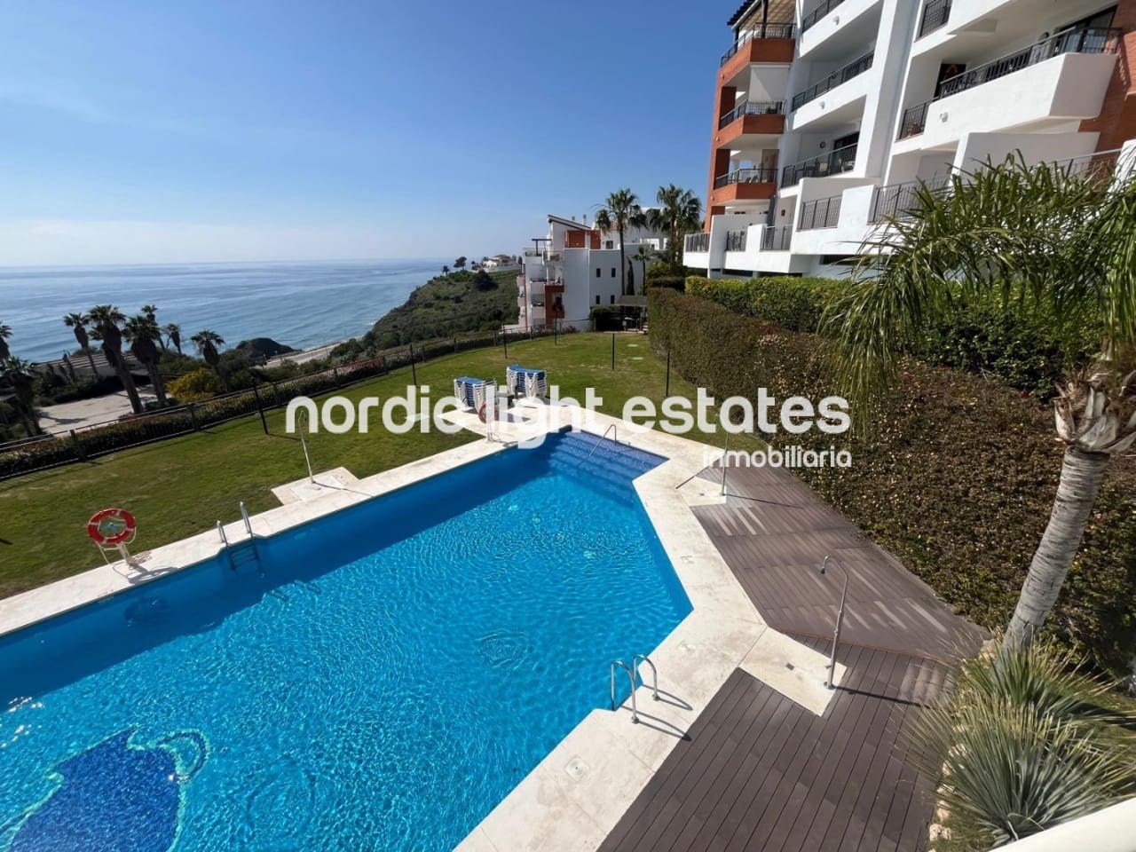 2 quarto Apartamento para venda em Torrox-Costa com piscina garagem - 415 000 € (Ref: 9829940)