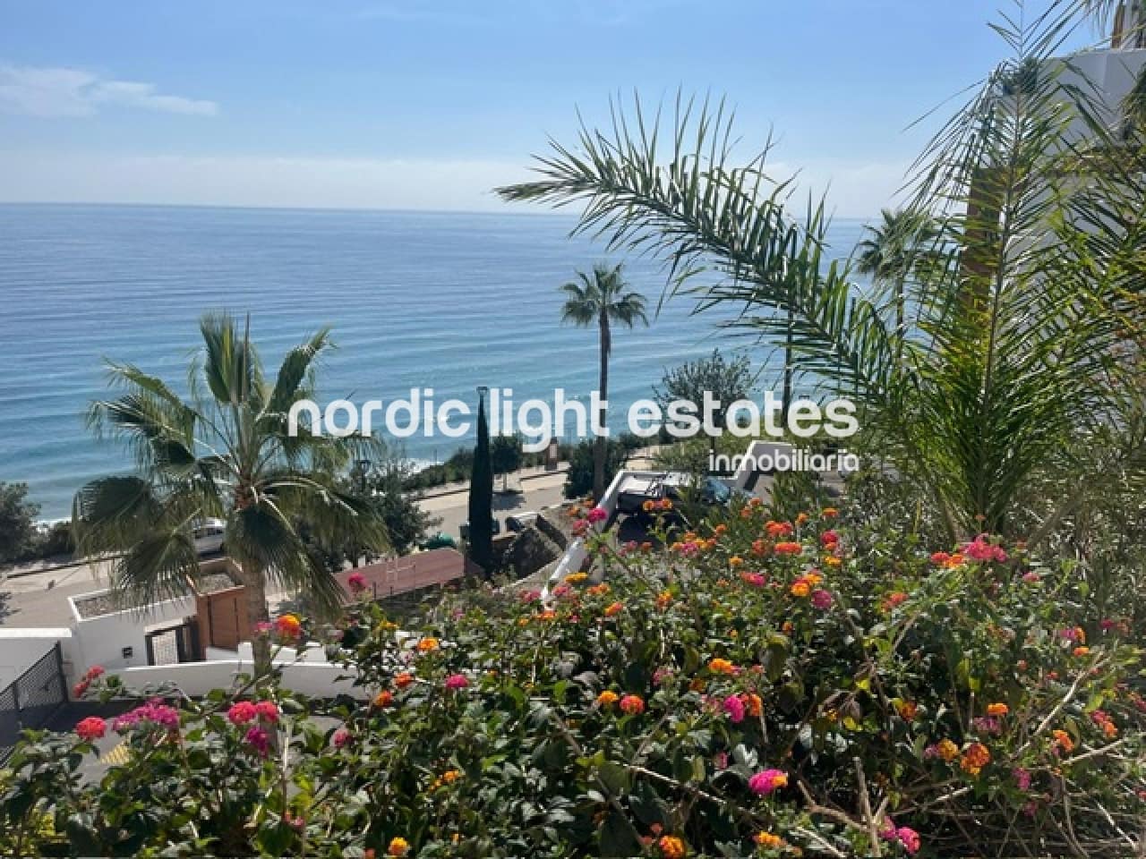 2 quarto Apartamento para venda em Torrox-Costa com piscina garagem - 415 000 € (Ref: 9829940)
