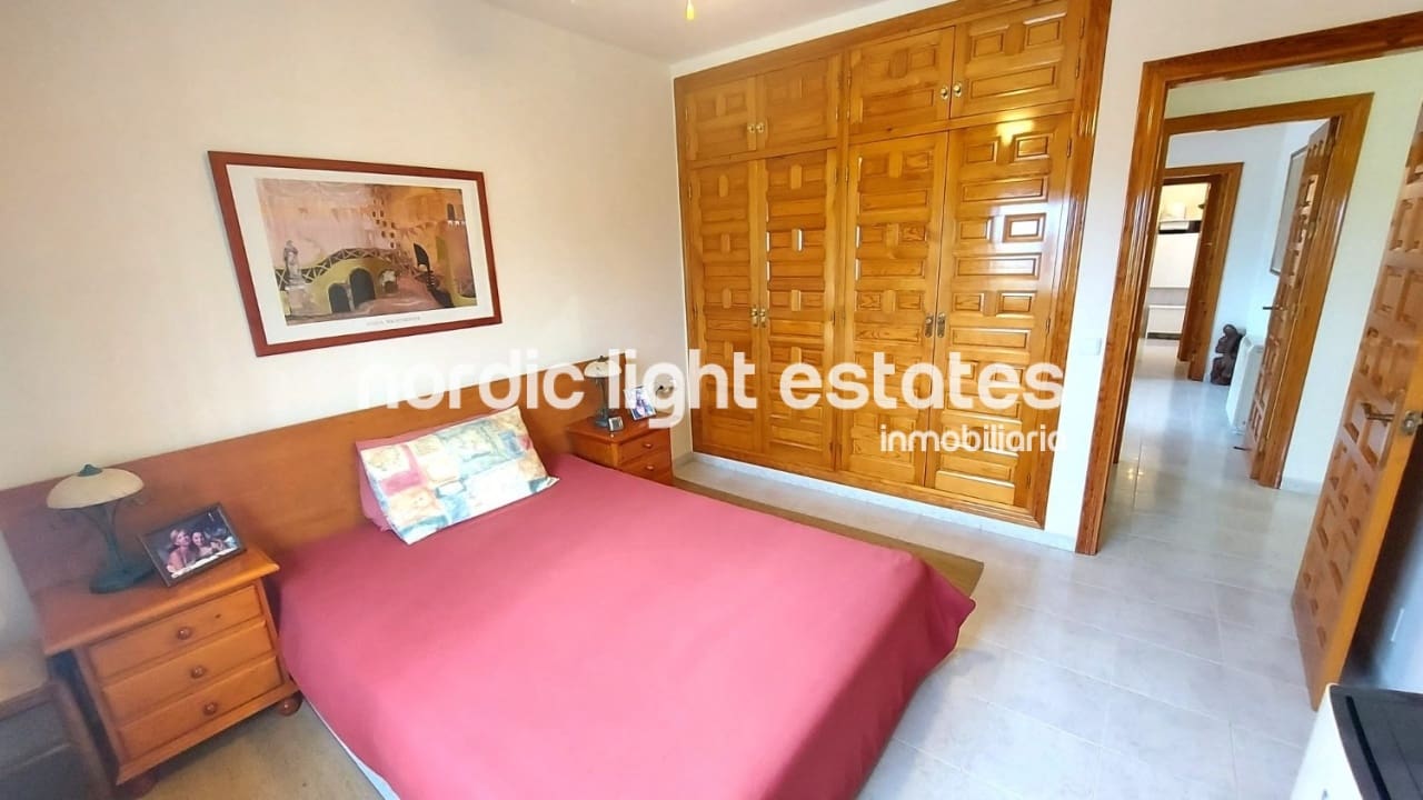 5 bedroom Finca/Country House for sale in Torrox with pool garage - € 670,000 (Ref: 9832363)