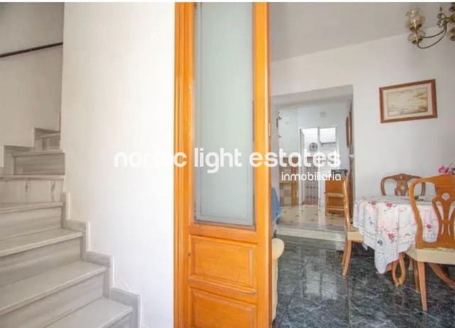 3 sypialnia Dom blizniak na sprzedaż w Nerja - 336 000 € (Ref: 9844046)
