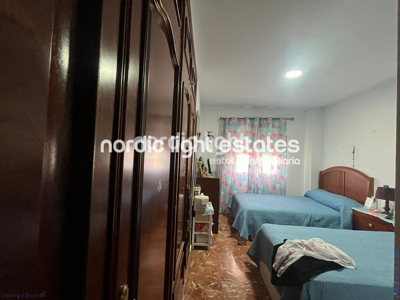 2 bedroom Apartment for sale in Velez-Malaga - € 247,000 (Ref: 9844319)
