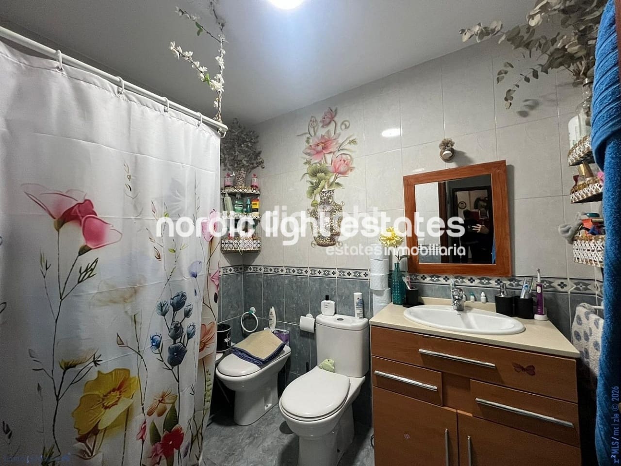 2 bedroom Apartment for sale in Velez-Malaga - € 247,000 (Ref: 9844319)