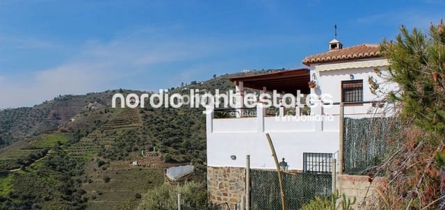3 soveværelse Finca/Landehus til salg i Torrox med swimmingpool garage - € 329.900 (Ref: 9844320)