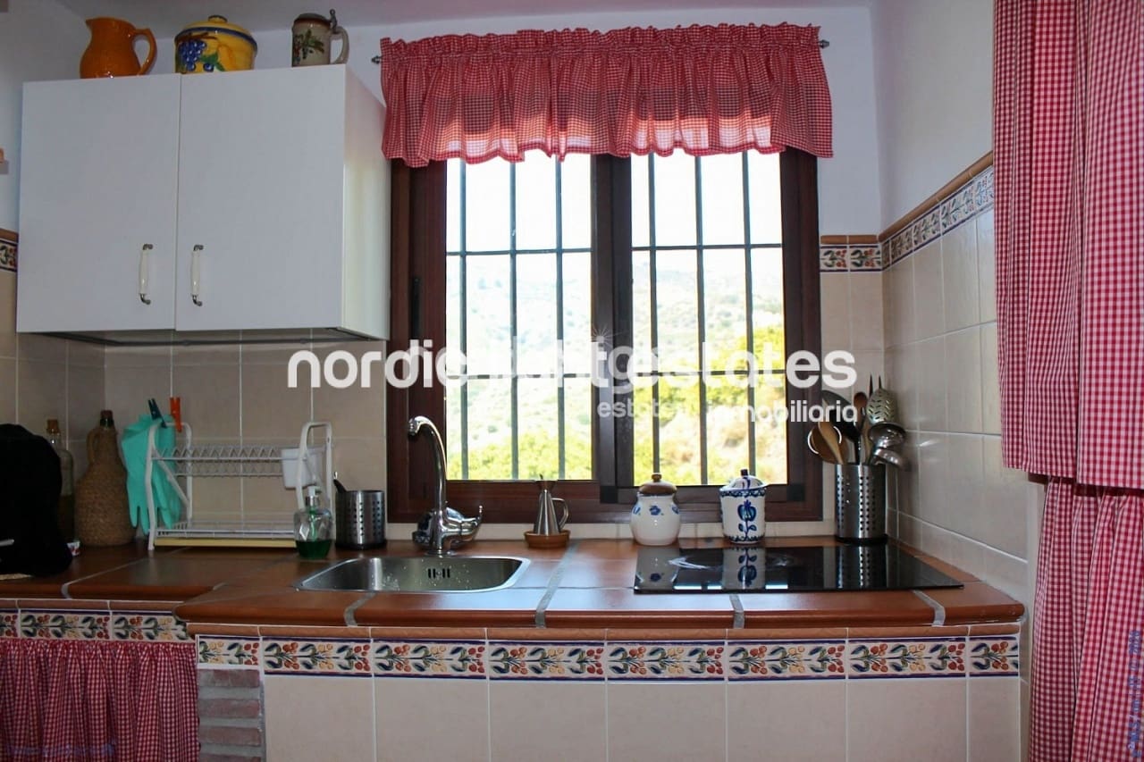 3 bedroom Finca/Country House for sale in Torrox with pool garage - € 329,900 (Ref: 9844320)