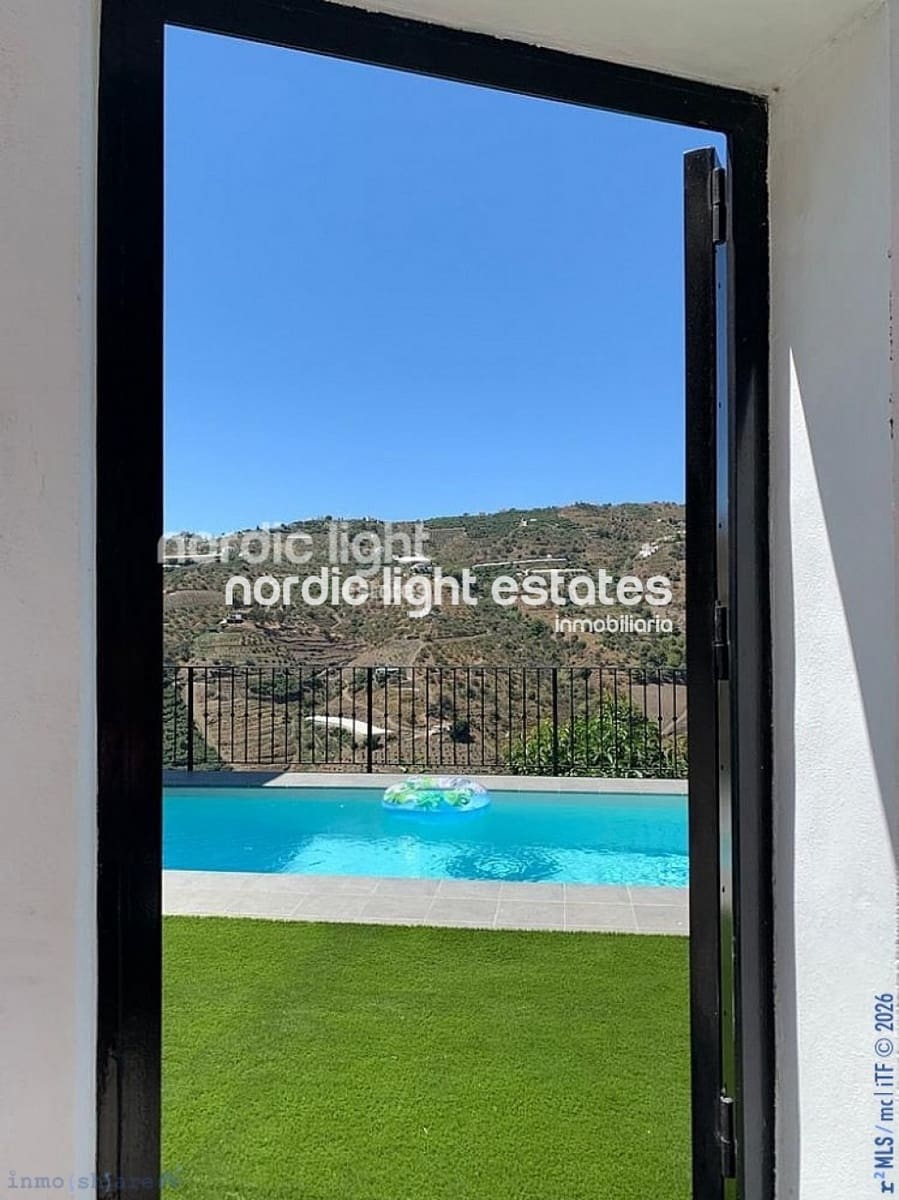 3 bedroom Finca/Country House for sale in Torrox with pool garage - € 329,900 (Ref: 9844320)