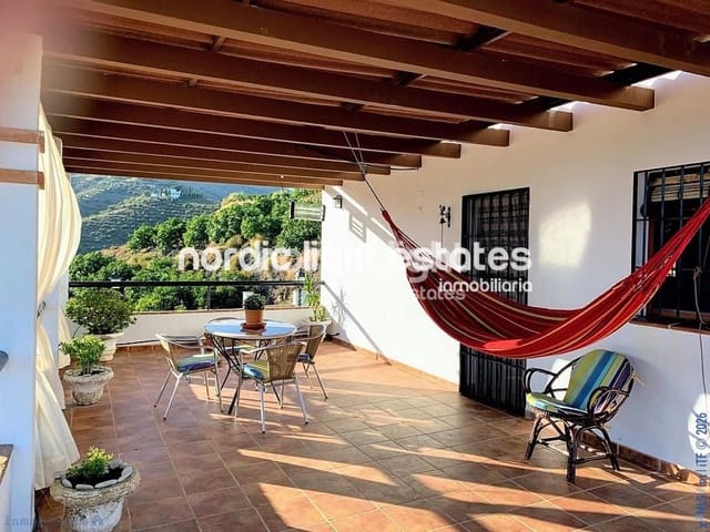 3 soveværelse Finca/Landehus til salg i Torrox med swimmingpool garage - € 329.900 (Ref: 9844320)