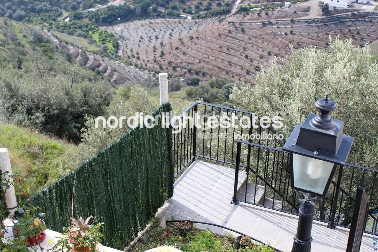 3 bedroom Finca/Country House for sale in Torrox with pool garage - € 329,900 (Ref: 9844320)