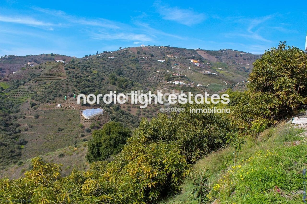 3 bedroom Finca/Country House for sale in Torrox with pool garage - € 329,900 (Ref: 9844320)