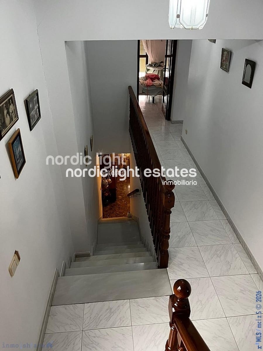 5 soverom Kjedet enebolig til salgs i Algarrobo - € 249 900 (Ref: 9847765)