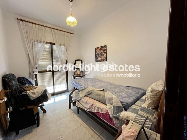 5 soverom Kjedet enebolig til salgs i Algarrobo - € 249 900 (Ref: 9847765)