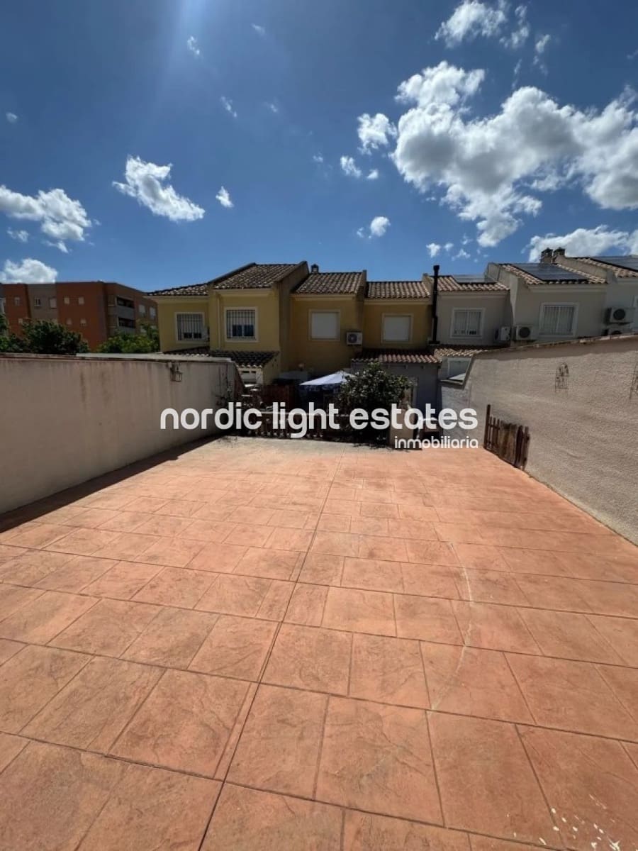 3 sypialnia Dom blizniak na sprzedaż w Miasto Malaga - 540 000 € (Ref: 9848185)