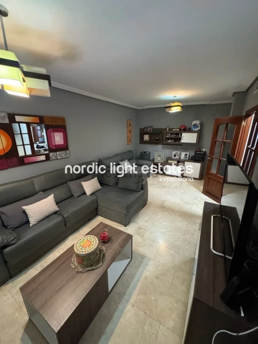 3 sypialnia Dom blizniak na sprzedaż w Miasto Malaga - 540 000 € (Ref: 9848185)