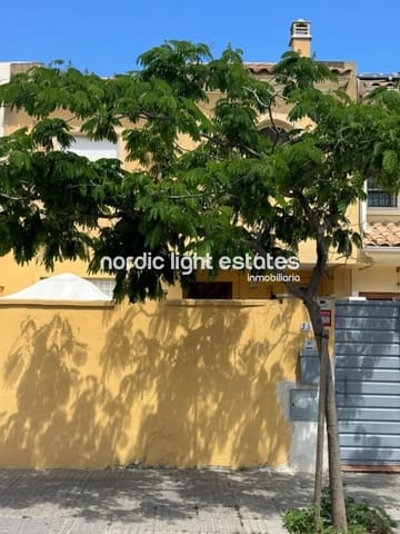 3 sypialnia Dom blizniak na sprzedaż w Cruz de Humilladero, Miasto Málaga - 540 000 € (Ref: 9848185)